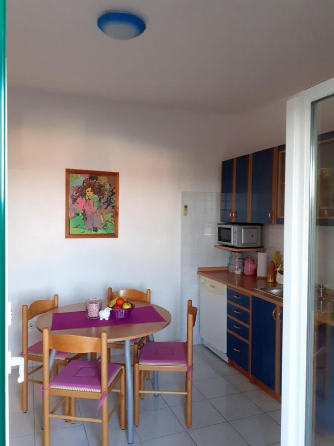 Apartments Borovina Bol Bagian luar foto